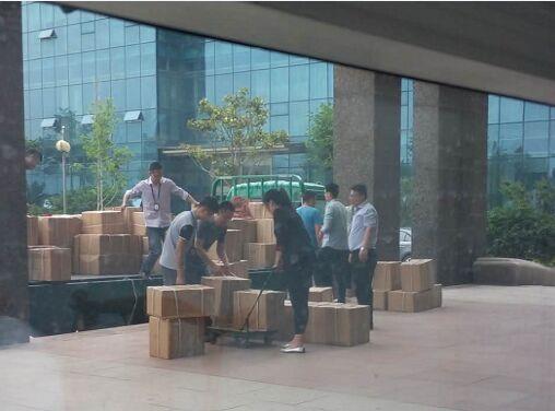 眾人齊，泰山移