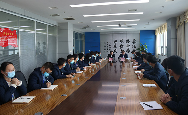 城陽區(qū)工信局黨組書記李強到公司宣講黨的二十大精神